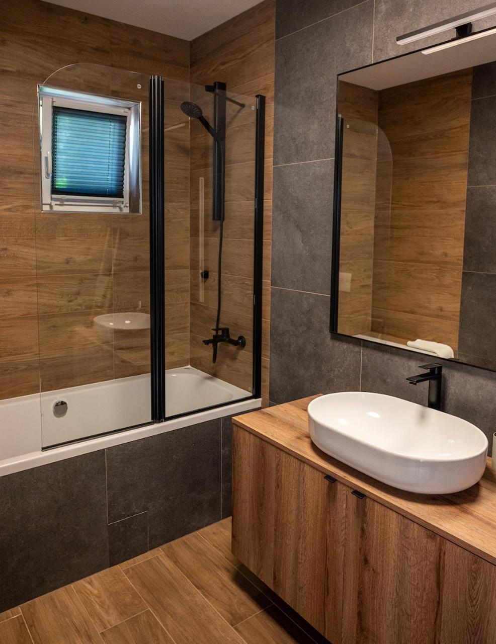 מאלינסקה Adorable Holiday Apartment מראה חיצוני תמונה